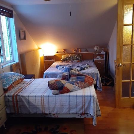 Bed and Breakfast Bienvevus chez RINO-HUGUES à Trois-Pistoles Extérieur photo